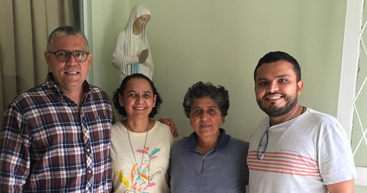 Visita do Padre Flávio e Diácono Tulio a escola Núcleo Infantil Nossa Senhora dos Pobres, Rio de Janeiro